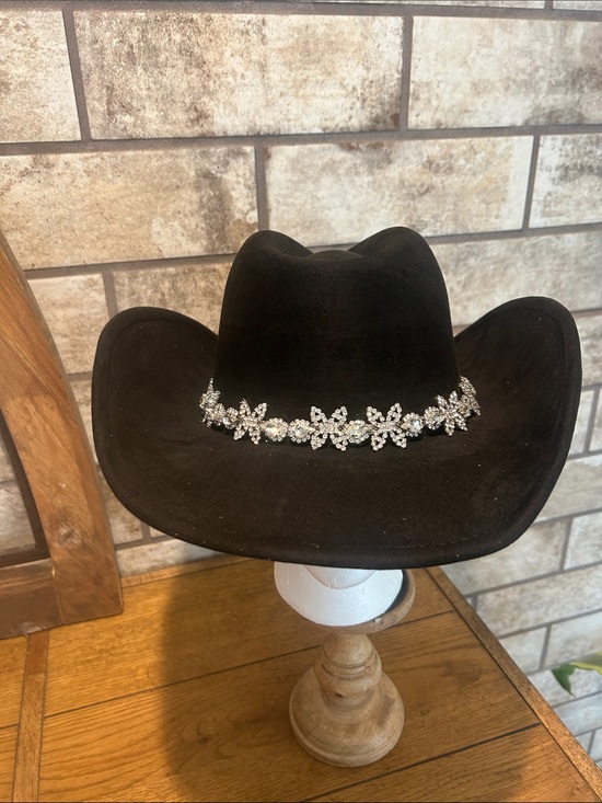 Accessories - Cowboy Hat with Diamond studs